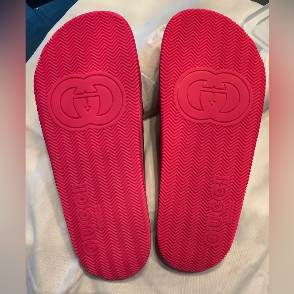 Gucci Red and Green Crisscross Slides - Picture 6 of 6